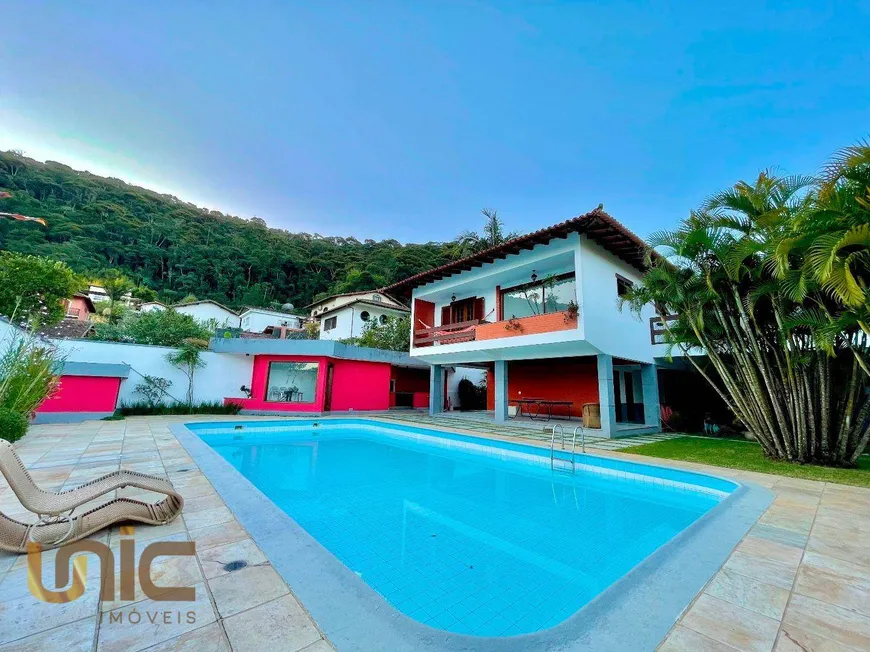 Foto 1 de Casa com 4 Quartos à venda, 370m² em Vale do Paraíso, Teresópolis