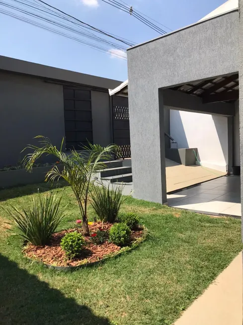 Foto 1 de Casa com 2 Quartos à venda, 360m² em Novo Igarapé, Igarapé