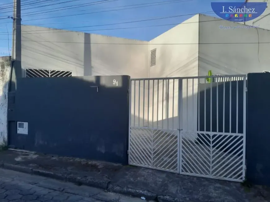 Foto 1 de Casa com 2 Quartos para alugar, 56m² em Centro, Itaquaquecetuba