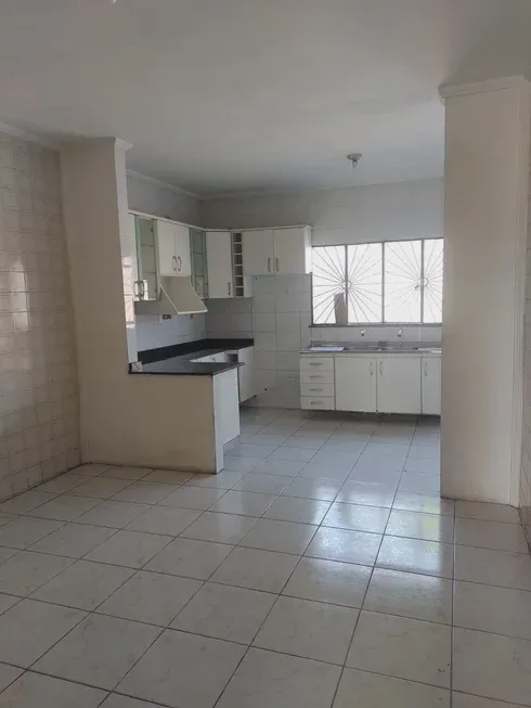 Foto 1 de Casa com 2 Quartos à venda, 130m² em Jardim Brasil, São Paulo