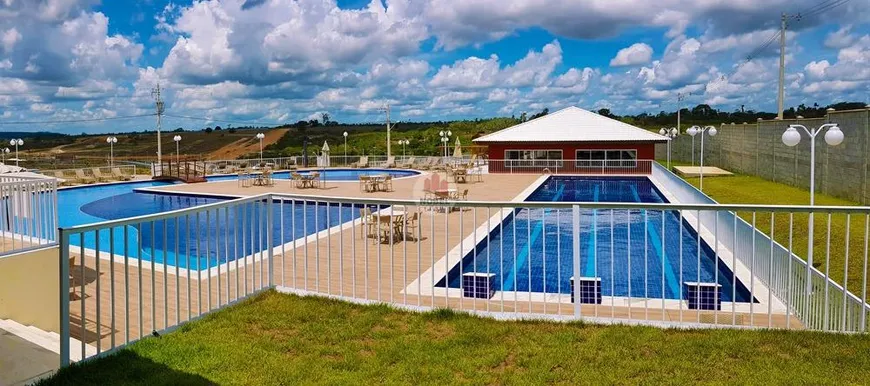 Foto 1 de Lote/Terreno à venda, 206m² em SIM, Feira de Santana