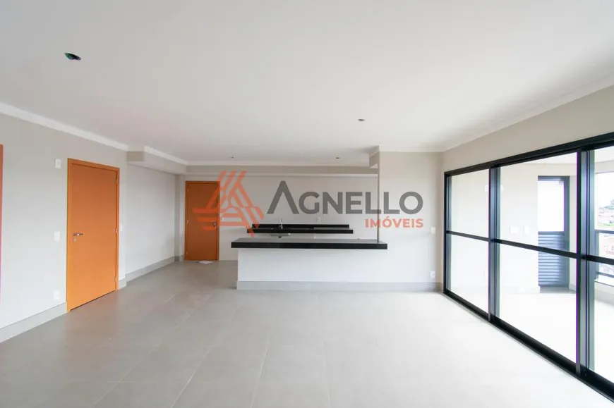 Foto 1 de Apartamento com 3 Quartos à venda, 143m² em São José, Franca