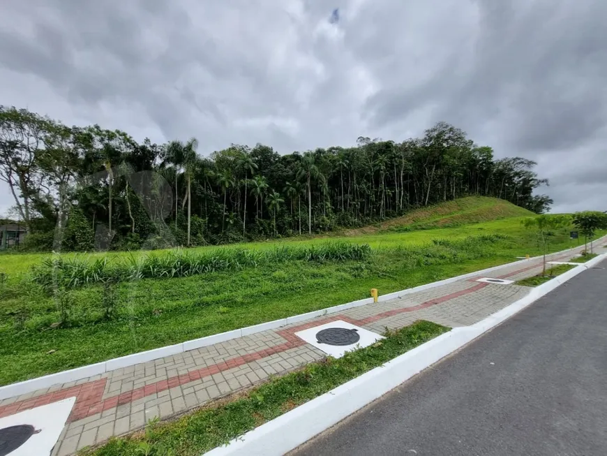 Foto 1 de Lote/Terreno à venda em Carijos, Indaial