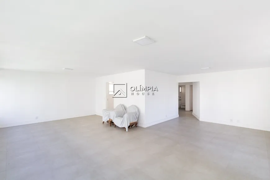 Foto 1 de Apartamento com 4 Quartos para alugar, 230m² em Higienópolis, São Paulo