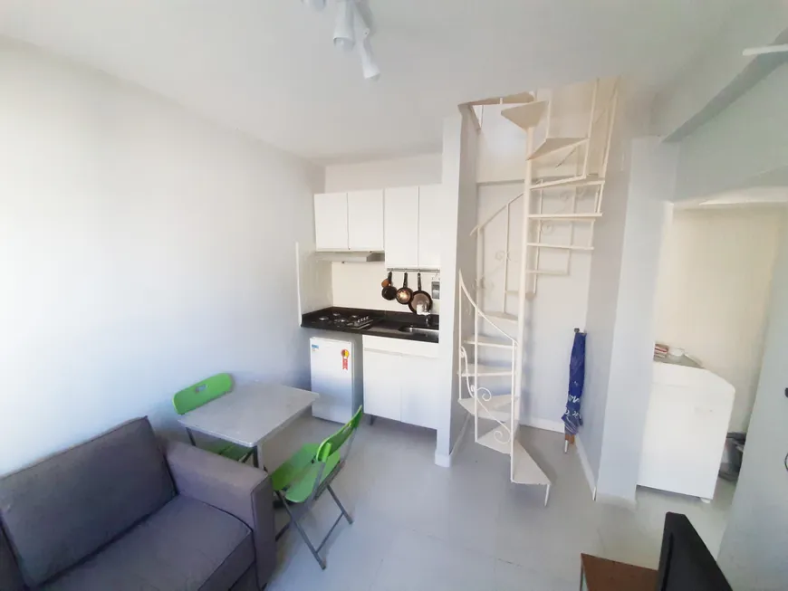 Foto 1 de Apartamento com 1 Quarto para alugar, 38m² em Leblon, Rio de Janeiro