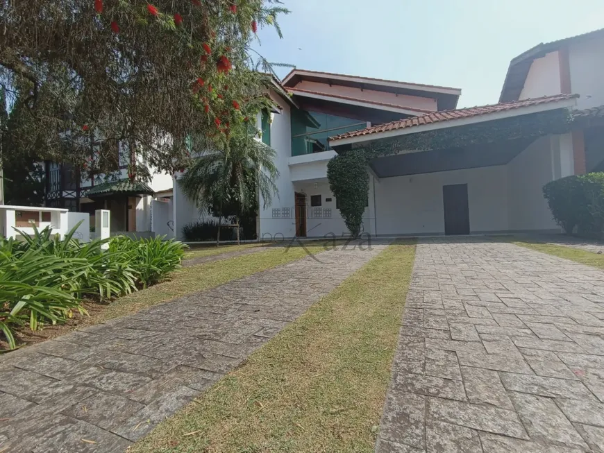 Foto 1 de Casa de Condomínio com 4 Quartos à venda, 306m² em Jardim Esplanada do Sol, São José dos Campos