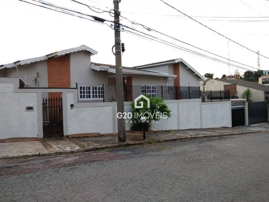 Foto 1 de Casa com 3 Quartos à venda, 210m² em JARDIM DAS PALMEIRAS, Valinhos