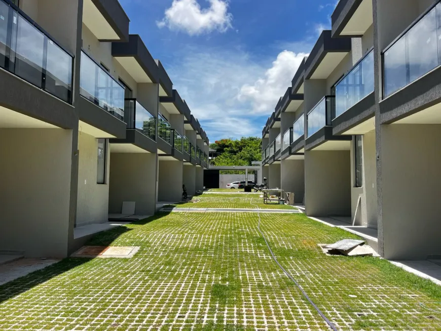 Foto 1 de Casa de Condomínio com 3 Quartos à venda, 145m² em Centro, Lauro de Freitas