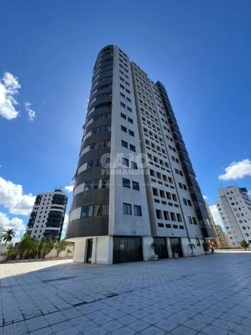 Foto 1 de Apartamento com 4 Quartos para alugar, 300m² em Candelária, Natal