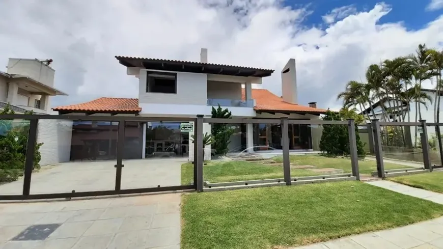 Foto 1 de Sobrado com 6 Quartos à venda, 350m² em Atlantida, Xangri-lá