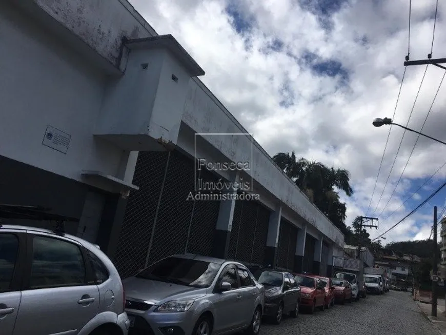 Foto 1 de Galpão/Depósito/Armazém para alugar, 2697m² em Bingen, Petrópolis