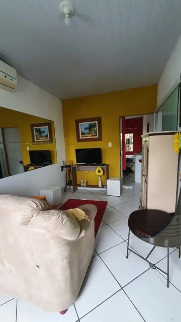 Foto 1 de Casa com 2 Quartos à venda, 80m² em Coloninha, Florianópolis