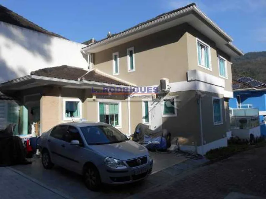 Foto 1 de Casa de Condomínio com 4 Quartos à venda, 157m² em Jacarepaguá, Rio de Janeiro