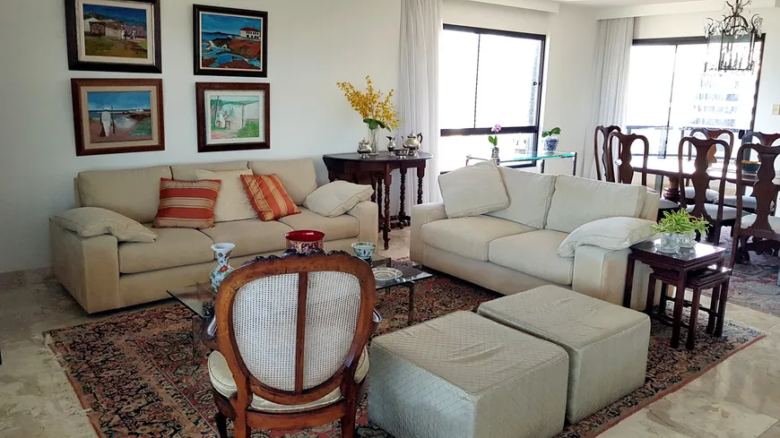 Foto 1 de Apartamento com 4 Quartos à venda, 294m² em Ondina, Salvador