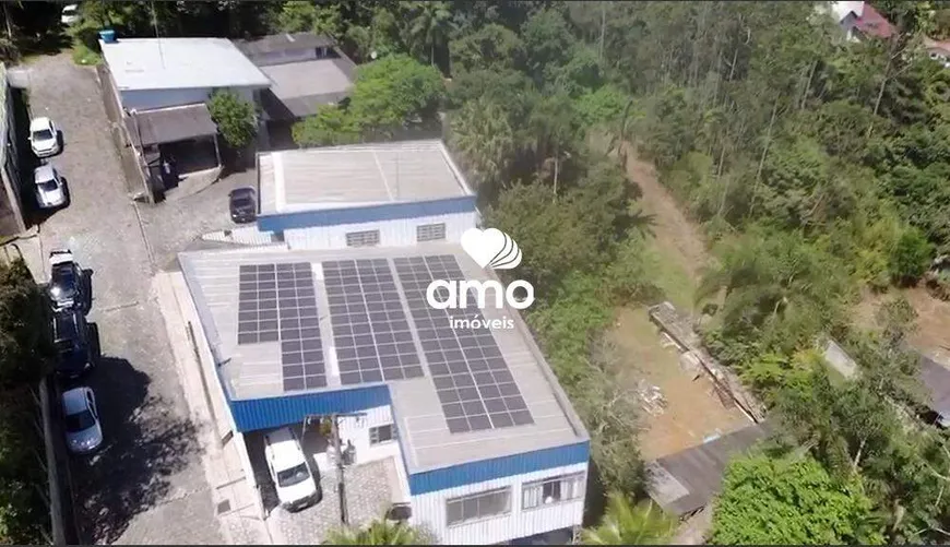 Foto 1 de Galpão/Depósito/Armazém à venda, 800m² em Centro, Guabiruba