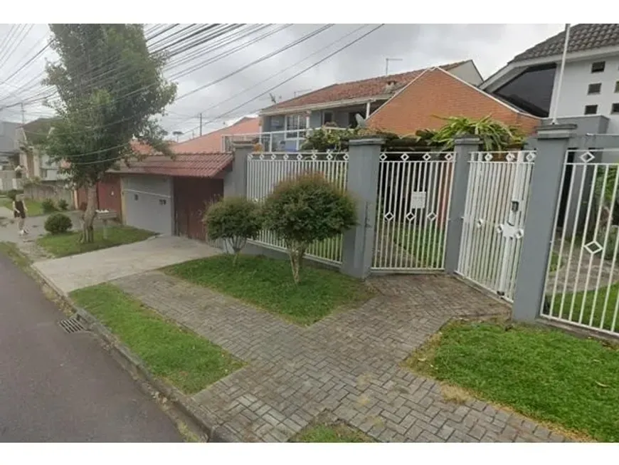Foto 1 de Casa com 2 Quartos à venda, 269m² em Xaxim, Curitiba