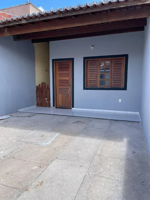 Foto 1 de Casa com 2 Quartos à venda, 88m² em Barrocão, Itaitinga