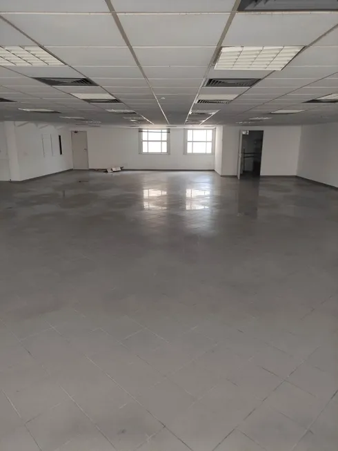 Foto 1 de Sala Comercial para alugar, 730m² em Centro, Rio de Janeiro