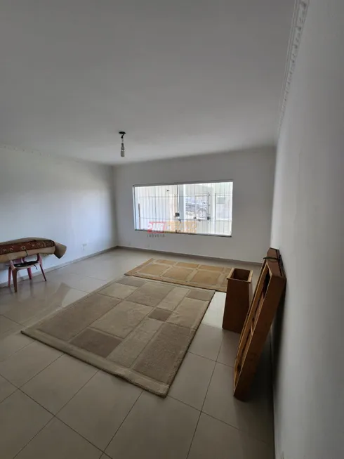 Foto 1 de Sobrado com 3 Quartos à venda, 130m² em Taboão, São Bernardo do Campo