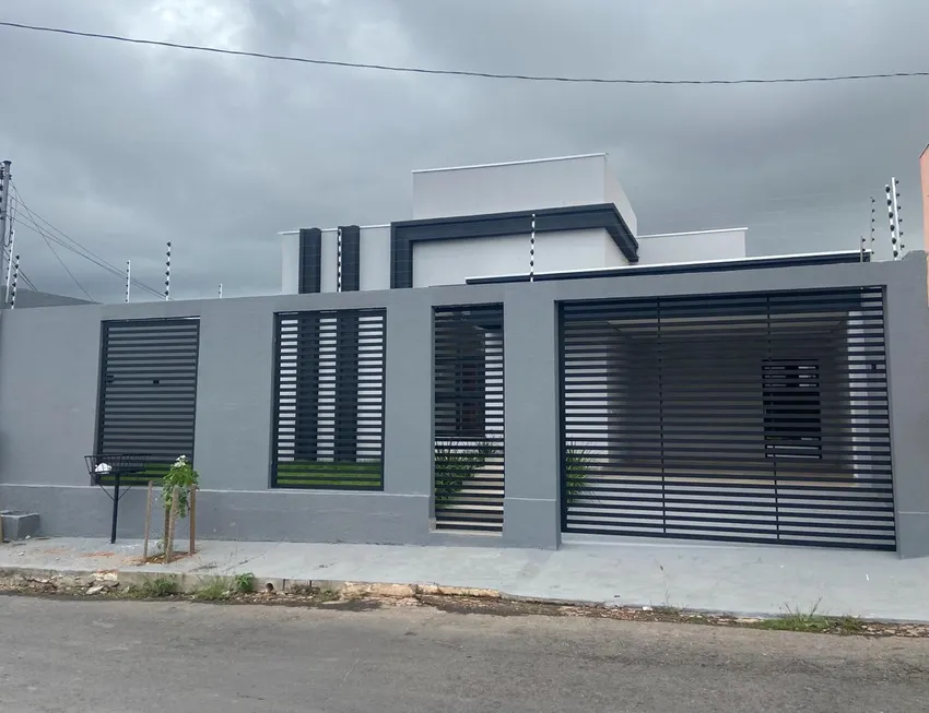 Foto 1 de Casa com 3 Quartos à venda, 140m² em Morada do Ouro II, Cuiabá
