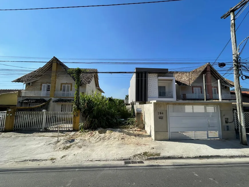 Foto 1 de Lote/Terreno à venda, 180m² em Itaipu, Niterói