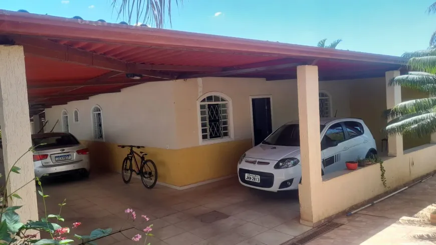 Foto 1 de Casa com 4 Quartos à venda, 980m² em Arapoanga, Brasília