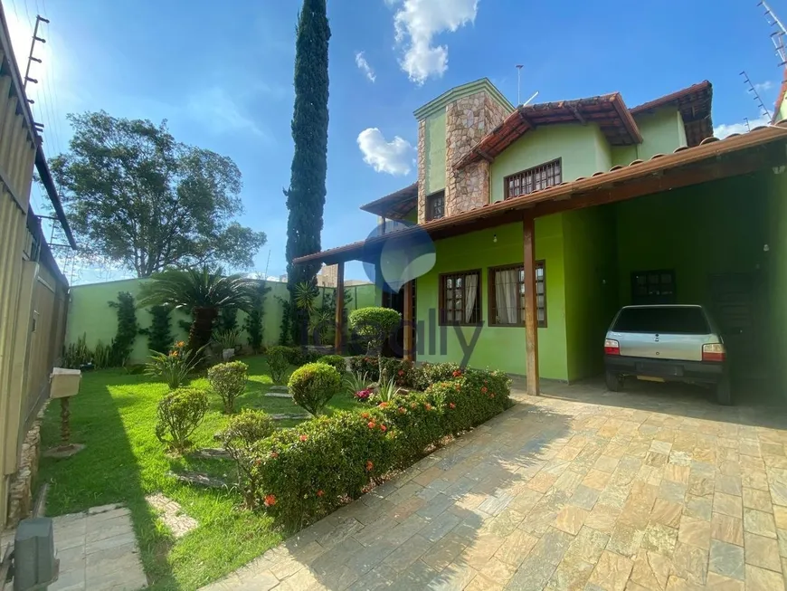 Foto 1 de Casa com 3 Quartos à venda, 434m² em Paquetá, Belo Horizonte