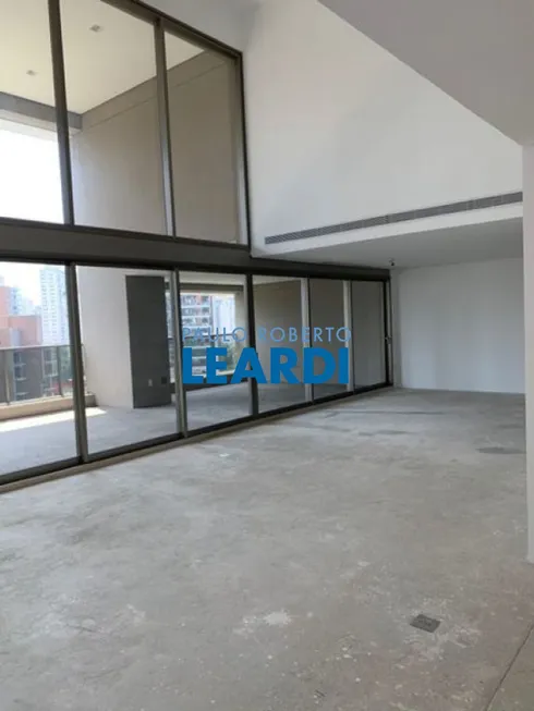 Foto 1 de Apartamento com 4 Quartos à venda, 343m² em Vila Olímpia, São Paulo