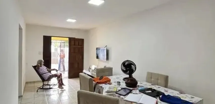 Foto 1 de Casa com 3 Quartos à venda, 130m² em Pernambués, Salvador