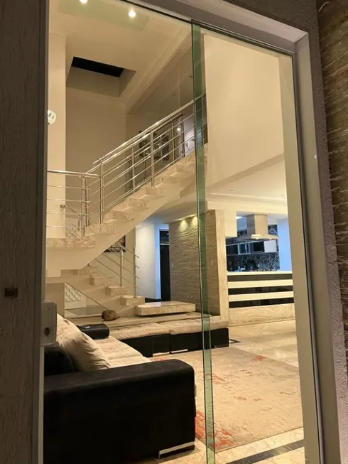 Foto 1 de Sobrado com 4 Quartos à venda, 350m² em Vila Carrão, São Paulo