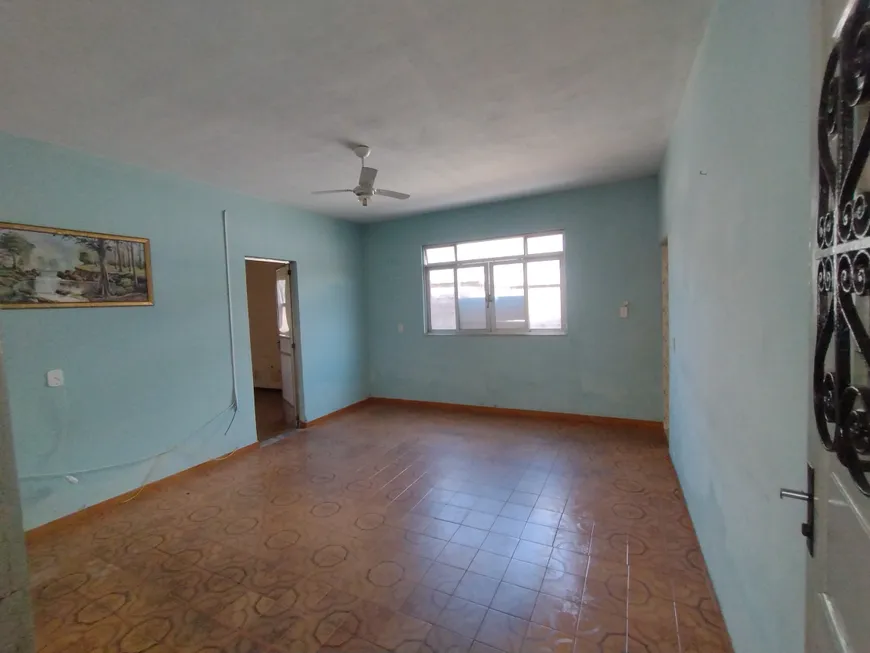 Foto 1 de Casa com 3 Quartos à venda, 300m² em Bento Ribeiro, Rio de Janeiro