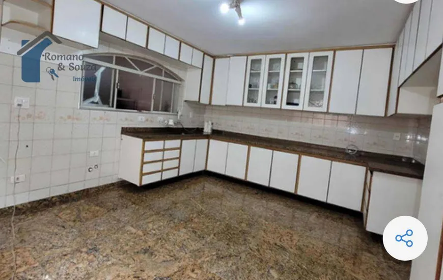 Foto 1 de Sobrado com 3 Quartos à venda, 275m² em Jardim Santa Mena, Guarulhos