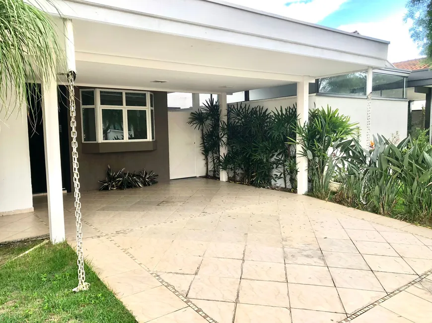 Foto 1 de Casa de Condomínio com 3 Quartos à venda, 220m² em Parque São Luís, Taubaté