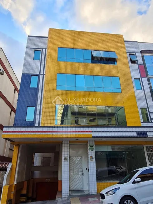 Foto 1 de Apartamento com 1 Quarto à venda, 32m² em Centro, Santa Maria