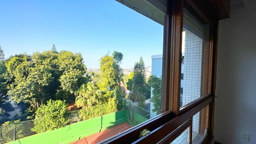 Foto 1 de Apartamento com 3 Quartos à venda, 111m² em Auxiliadora, Porto Alegre