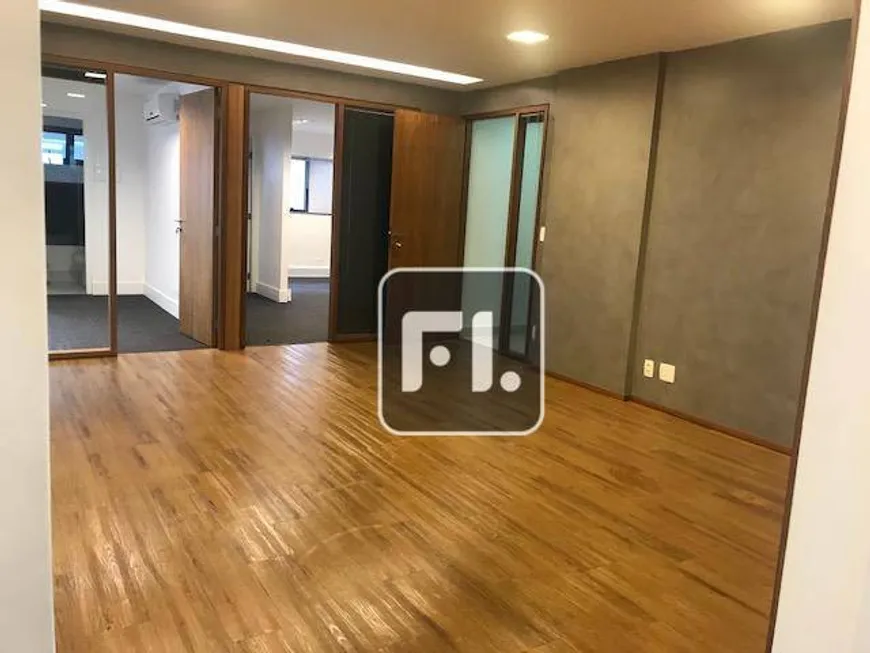 Foto 1 de Sala Comercial para venda ou aluguel, 120m² em Vila Olímpia, São Paulo