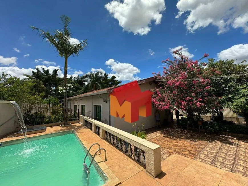 Foto 1 de Casa com 3 Quartos à venda, 250m² em Cidade Jardim II, Americana