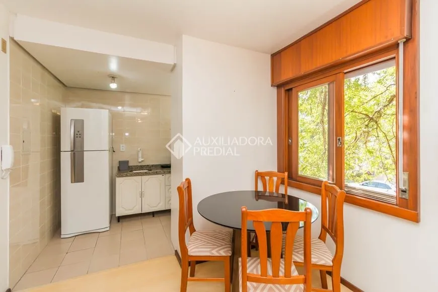 Foto 1 de Apartamento com 1 Quarto para alugar, 28m² em Petrópolis, Porto Alegre