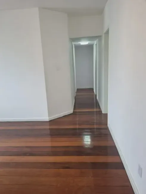 Foto 1 de Apartamento com 3 Quartos para alugar, 120m² em Caminho Das Árvores, Salvador