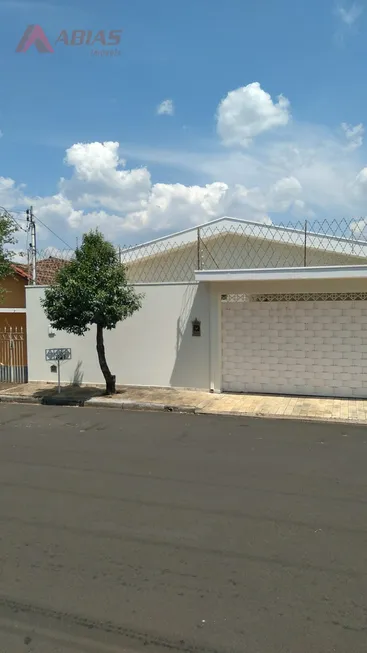 Foto 1 de Casa com 3 Quartos à venda, 133m² em Vila Nery, São Carlos