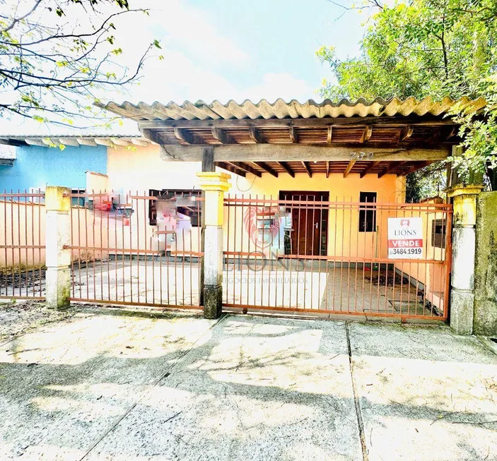 Foto 1 de Casa com 2 Quartos à venda, 74m² em Santa Fé, Gravataí