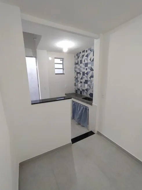 Foto 1 de Kitnet com 1 Quarto para alugar, 29m² em São João, Volta Redonda