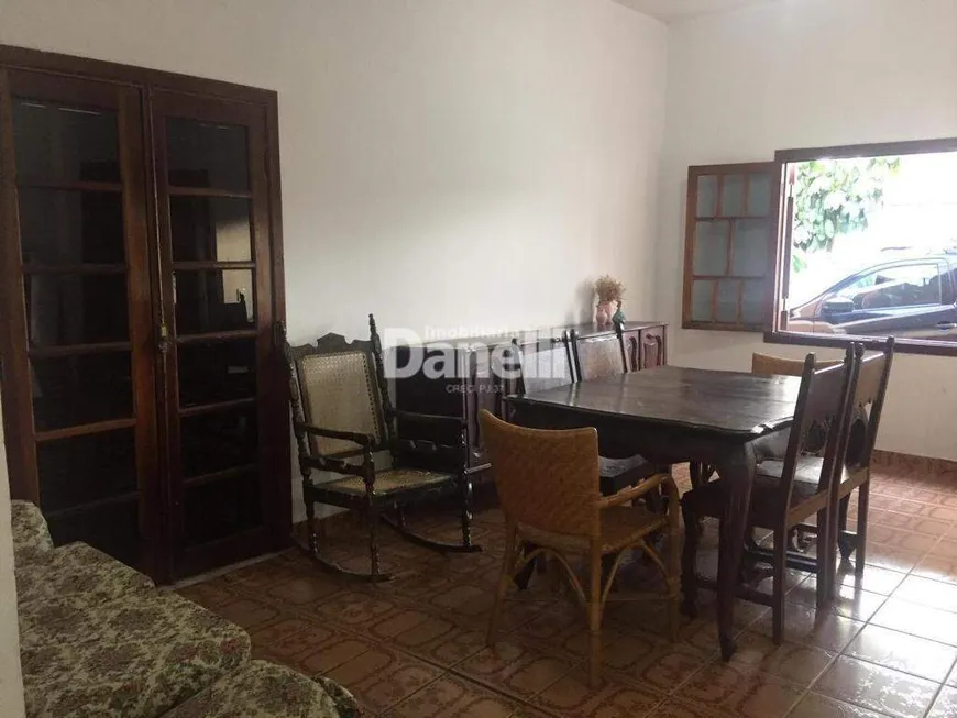 Foto 1 de Casa com 3 Quartos à venda, 178m² em Vila São José, Taubaté