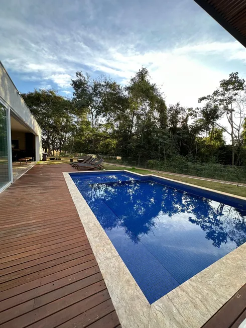 Foto 1 de Casa de Condomínio com 4 Quartos à venda, 520m² em ALPHAVILLE GOIAS , Goiânia