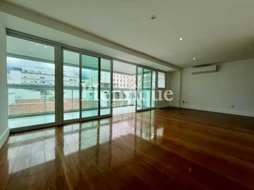 Foto 1 de Apartamento com 3 Quartos para alugar, 172m² em Leblon, Rio de Janeiro