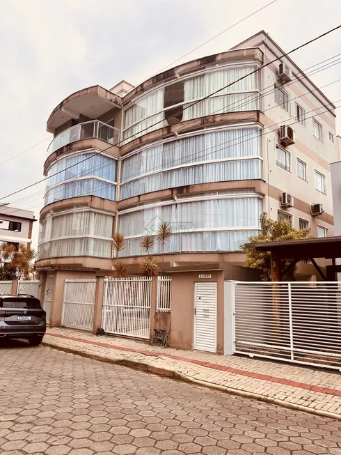 Foto 1 de Apartamento com 2 Quartos à venda, 93m² em Itacolomi, Balneário Piçarras