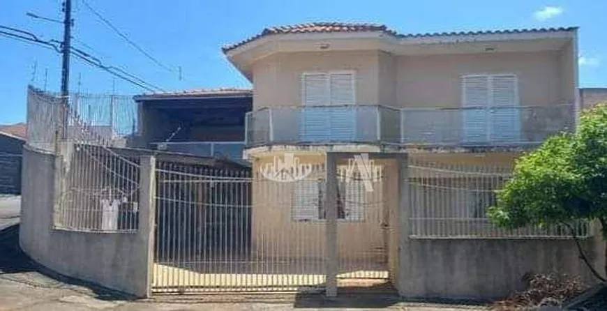 Foto 1 de Casa com 3 Quartos à venda, 300m² em Jardim Acapulco, Londrina