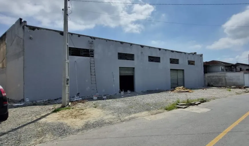 Foto 1 de Galpão/Depósito/Armazém para alugar, 285m² em Boa Vista, Joinville