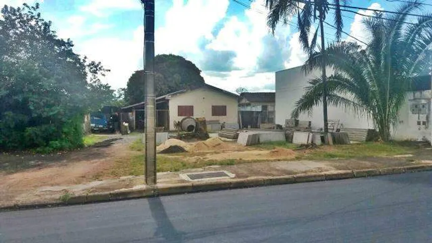 Foto 1 de Casa com 3 Quartos à venda, 90m² em Presidente Roosevelt, Uberlândia