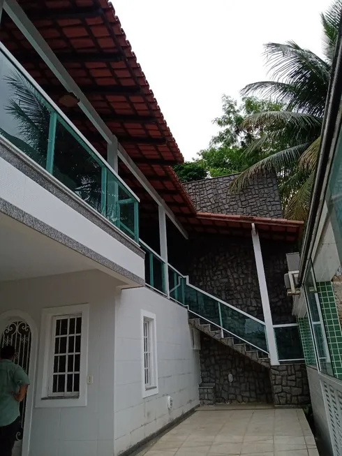 Foto 1 de Casa com 4 Quartos à venda, 422m² em Divino Espírito Santo, Vila Velha